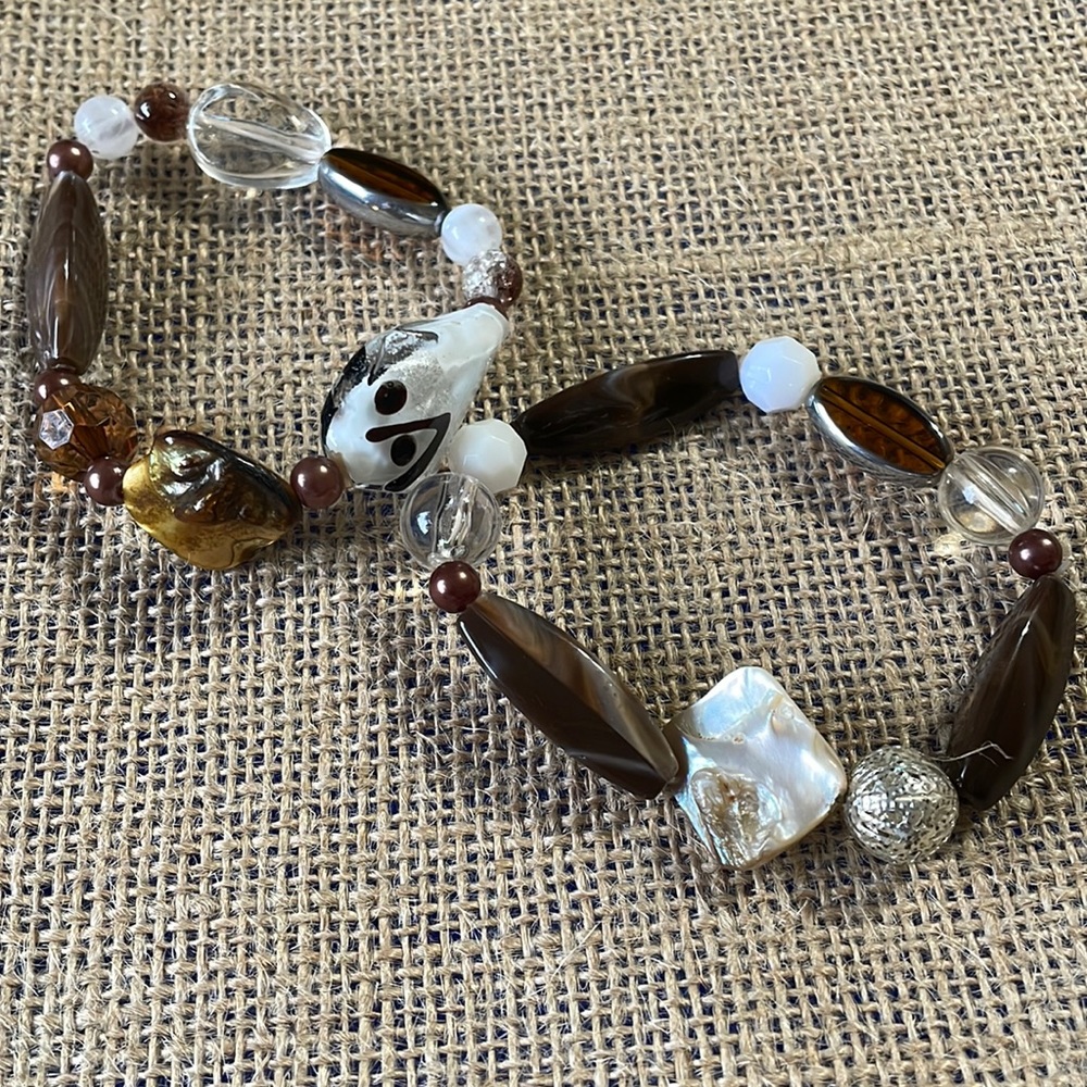 Mother of pearl stretch bracelets
